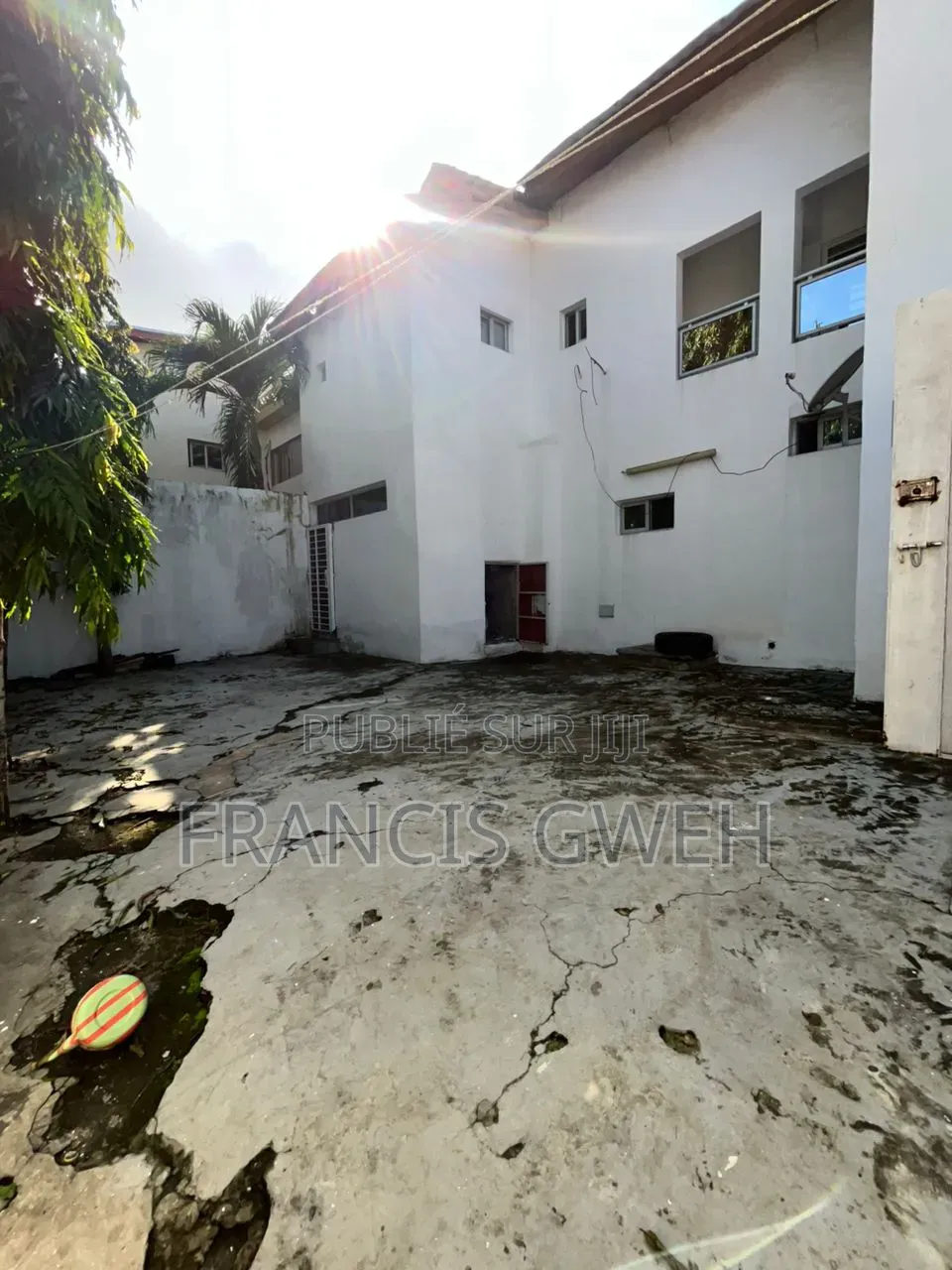 5chbre Duplex dans Francis Gweh, Cocody à Louer