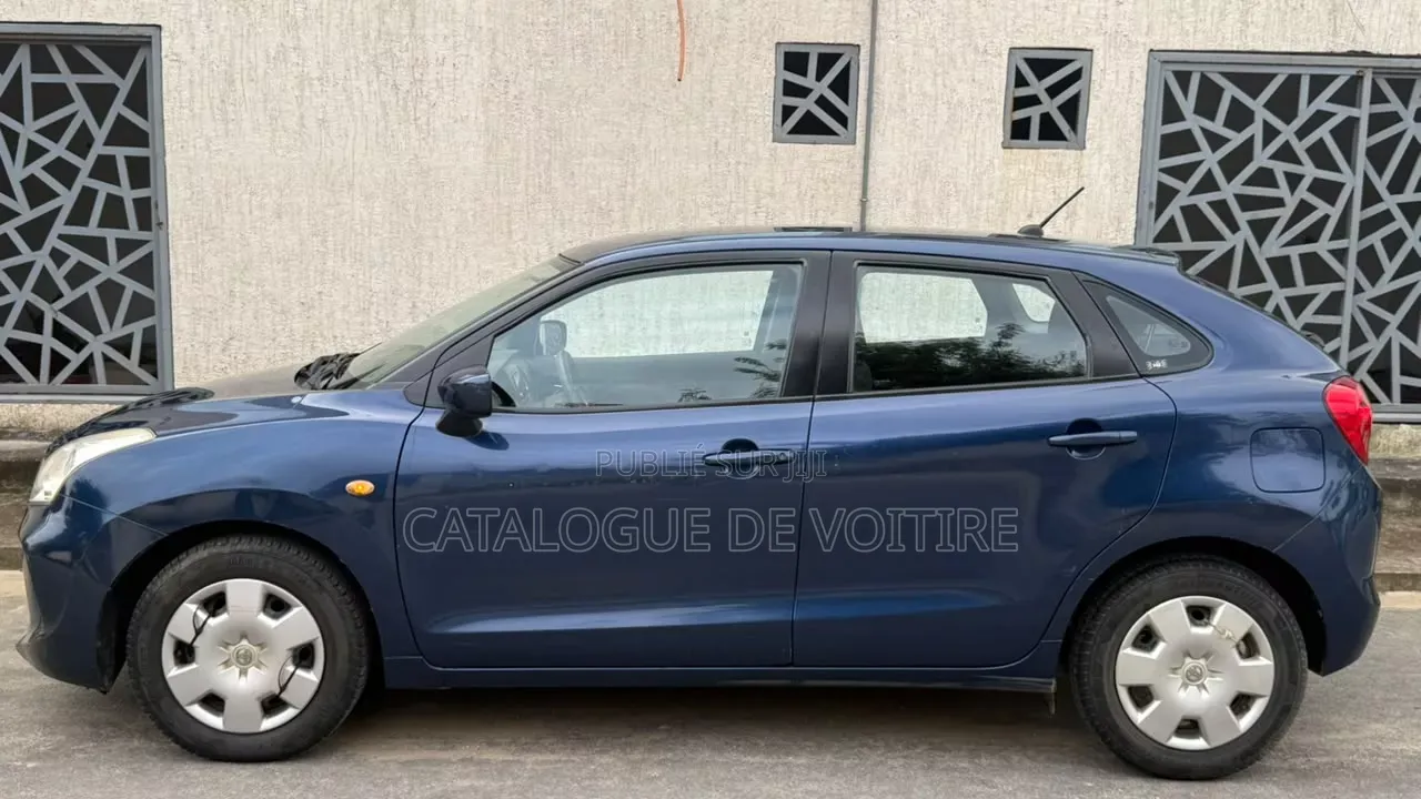 Toyota Starlet 2022 Bleu