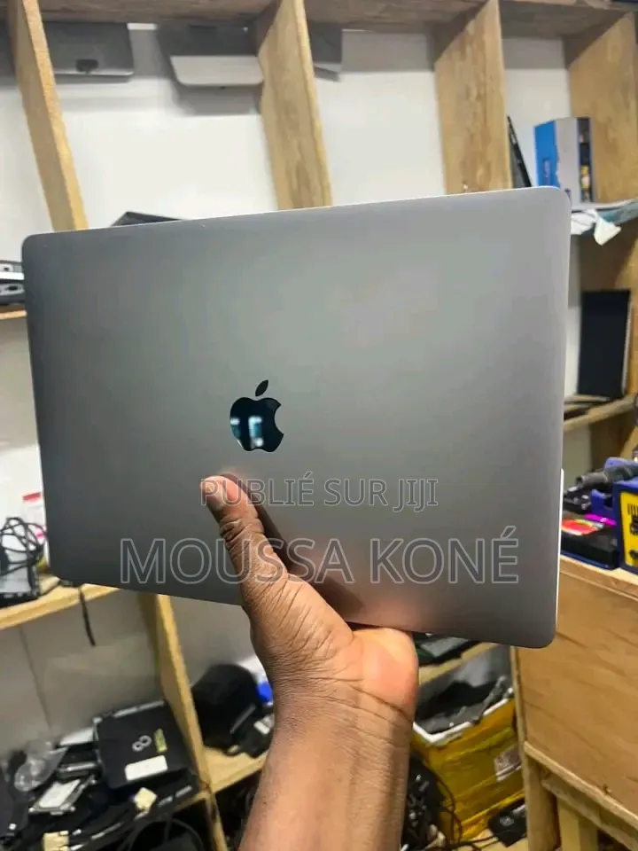 Ordinateurs Disponible