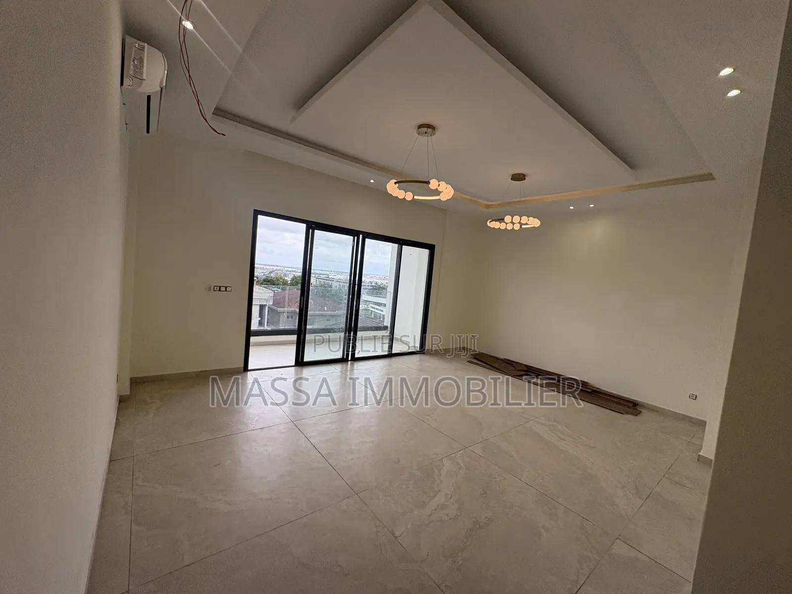 2chbre Appartement dans Massa Immobilier, Cocody à Louer