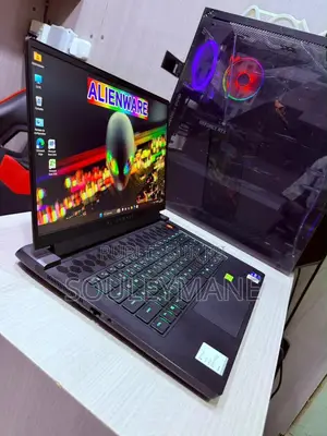 Ordinateur portable Alienware M15 R6 16GB Intel Core i7 SSD 512GB