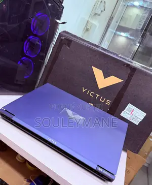 Nouveau Ordinateur portable HP Victus 15 16GB Intel Core i5 SSD 512GB