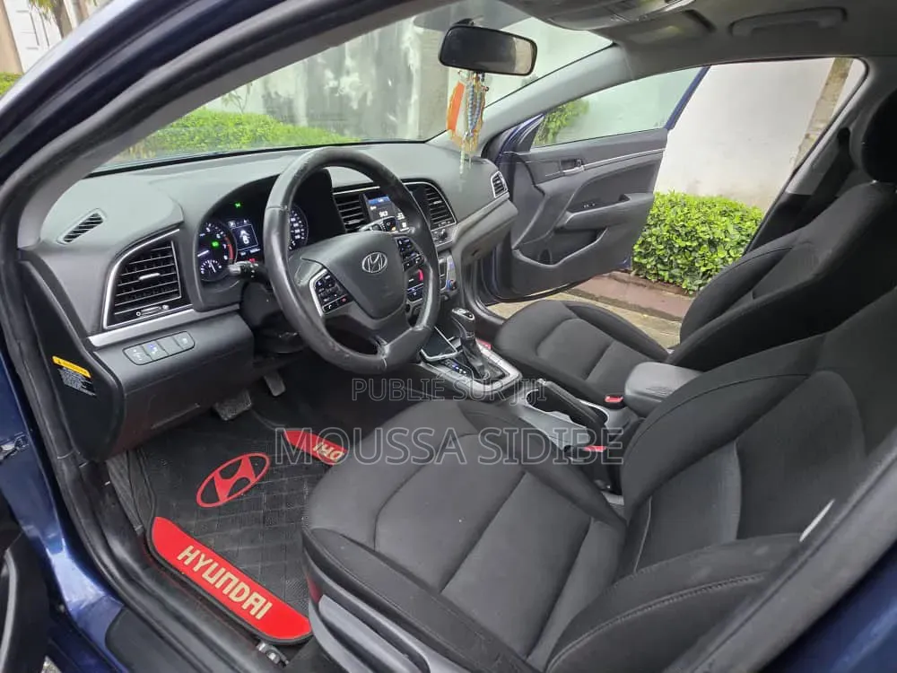 Hyundai Elantra 2017 Bleu