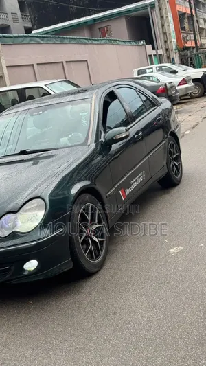Mercedes-Benz C200 2004 Noir