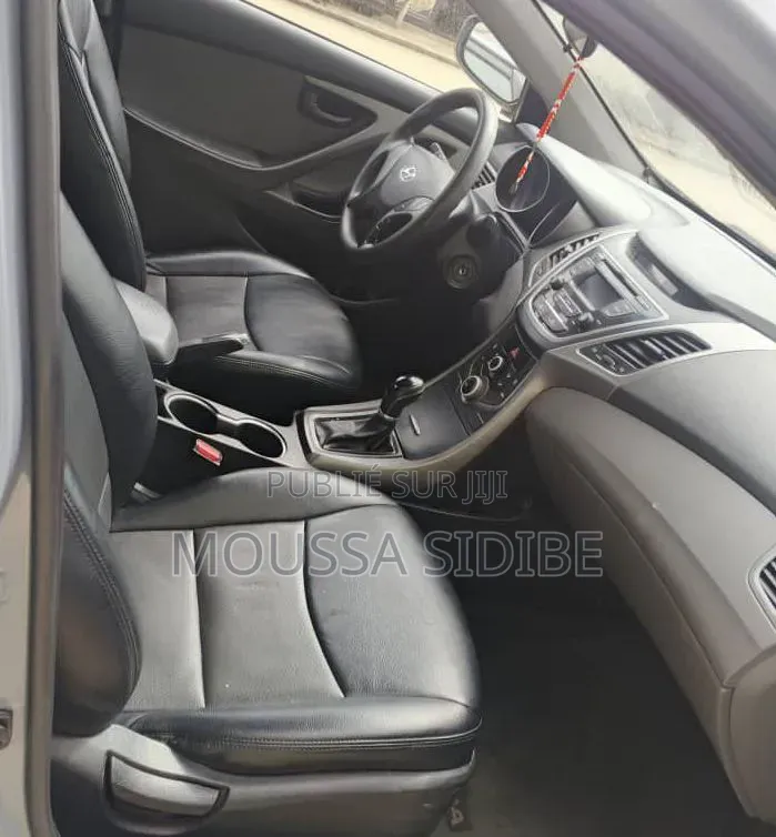 Hyundai Elantra 2016 Bleu
