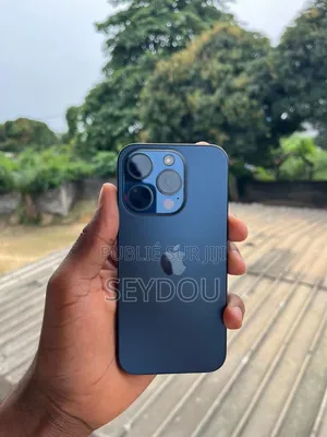 Nouveau Apple iPhone 15 Pro 256 GB Noir