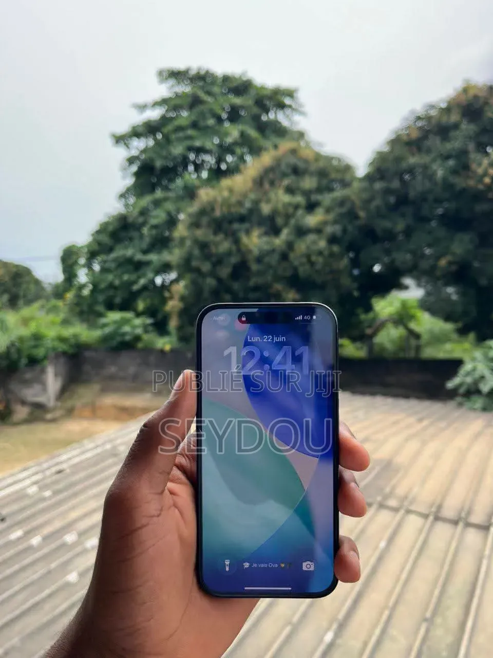 Nouveau Apple iPhone 15 Pro 256 GB Noir