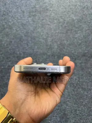 Nouveau Apple iPhone 16 Pro 256 GB Gris