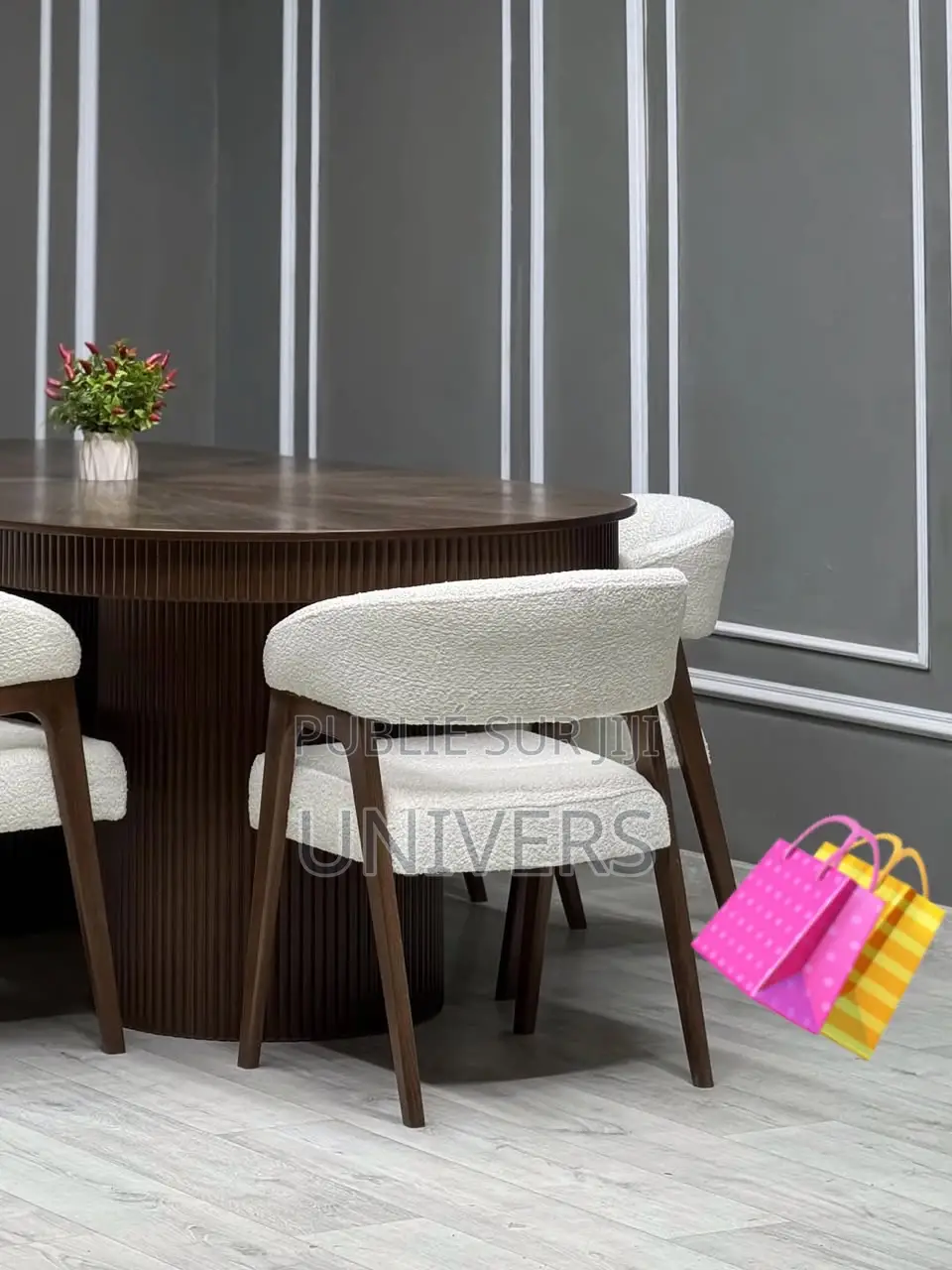 Table À Manger
