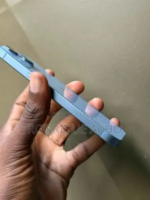 Nouveau Apple iPhone 13 256 GB Bleu