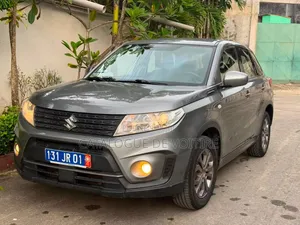 Suzuki Vitara 2020 Gris