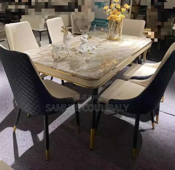 Table À Manger