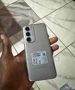 Nouveau Tecno Spark 40 Pro+ 256 GB Gris