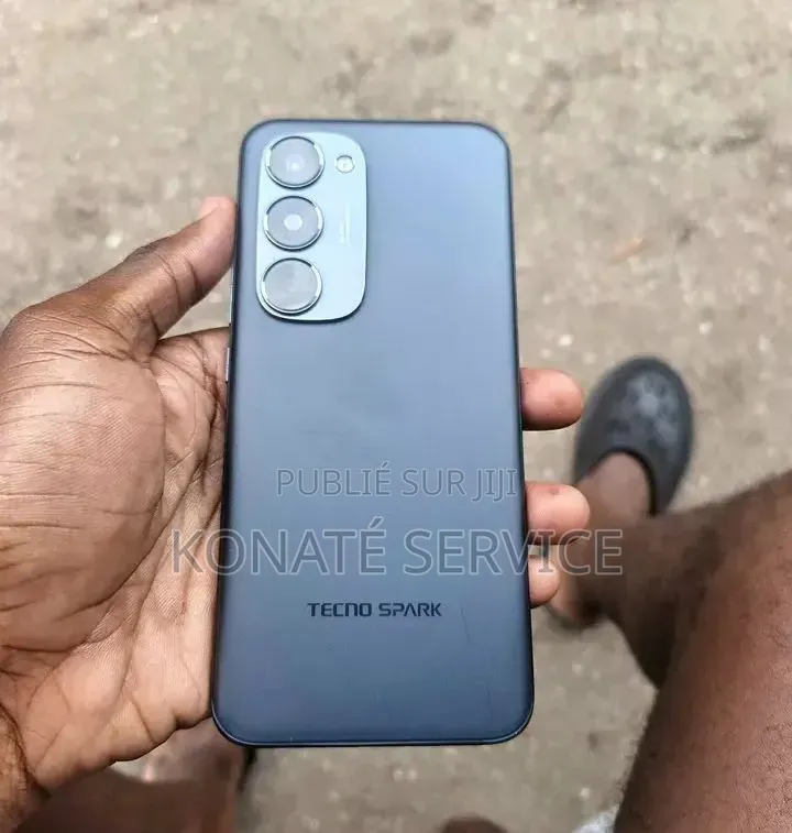 Nouveau Tecno Spark 40 Pro+ 256 GB Gris