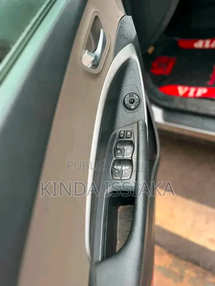 Hyundai Santa Fe 2019 Gris