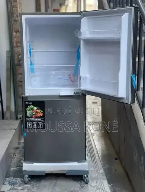 Congélateur Disponible