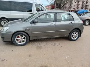 Toyota Corolla 2004 Gris