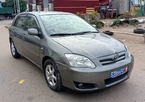 Toyota Corolla 2004 Gris