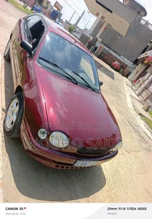 Toyota Corolla 1998 Rouge