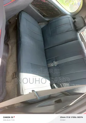 Toyota Corolla 1998 Rouge