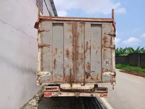 Mitsubishi Canter 2004