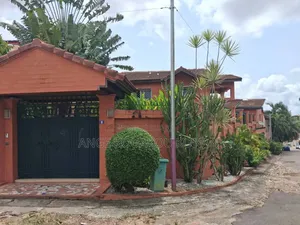 5chbre Duplex dans Ange Immobilier, Cocody à Louer