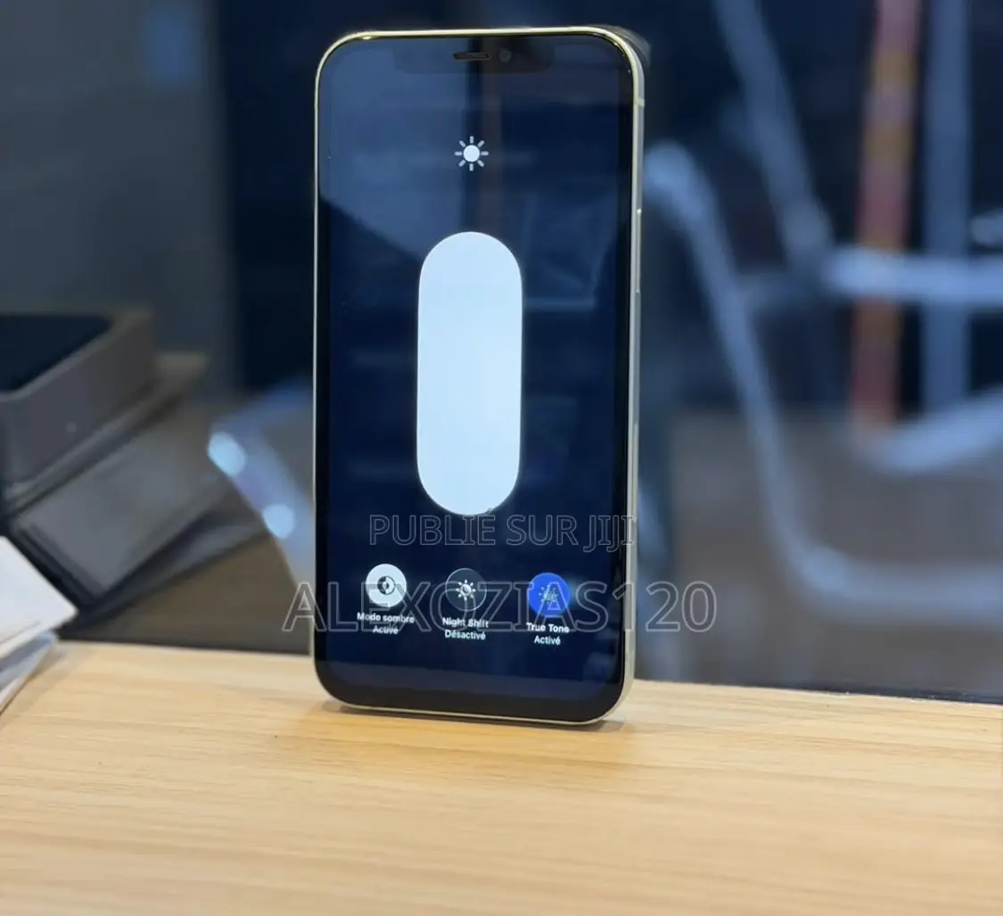 Nouveau Apple iPhone 12 64 GB Blanc