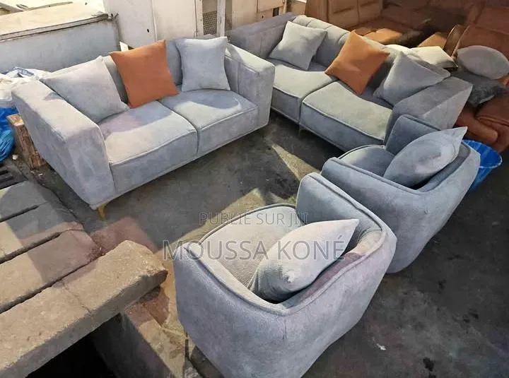 Fauteuil Disponible