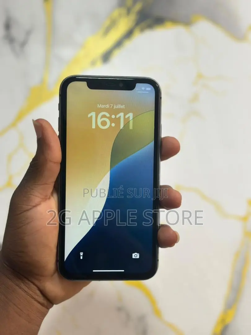 Nouveau Apple iPhone 11 64 GB Noir