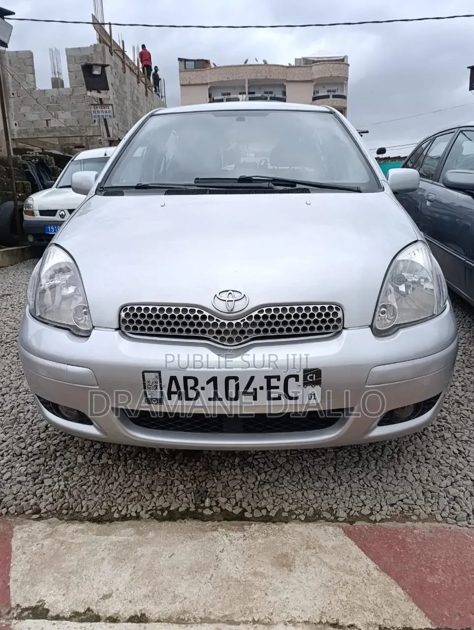 Toyota Yaris 2023 Gris