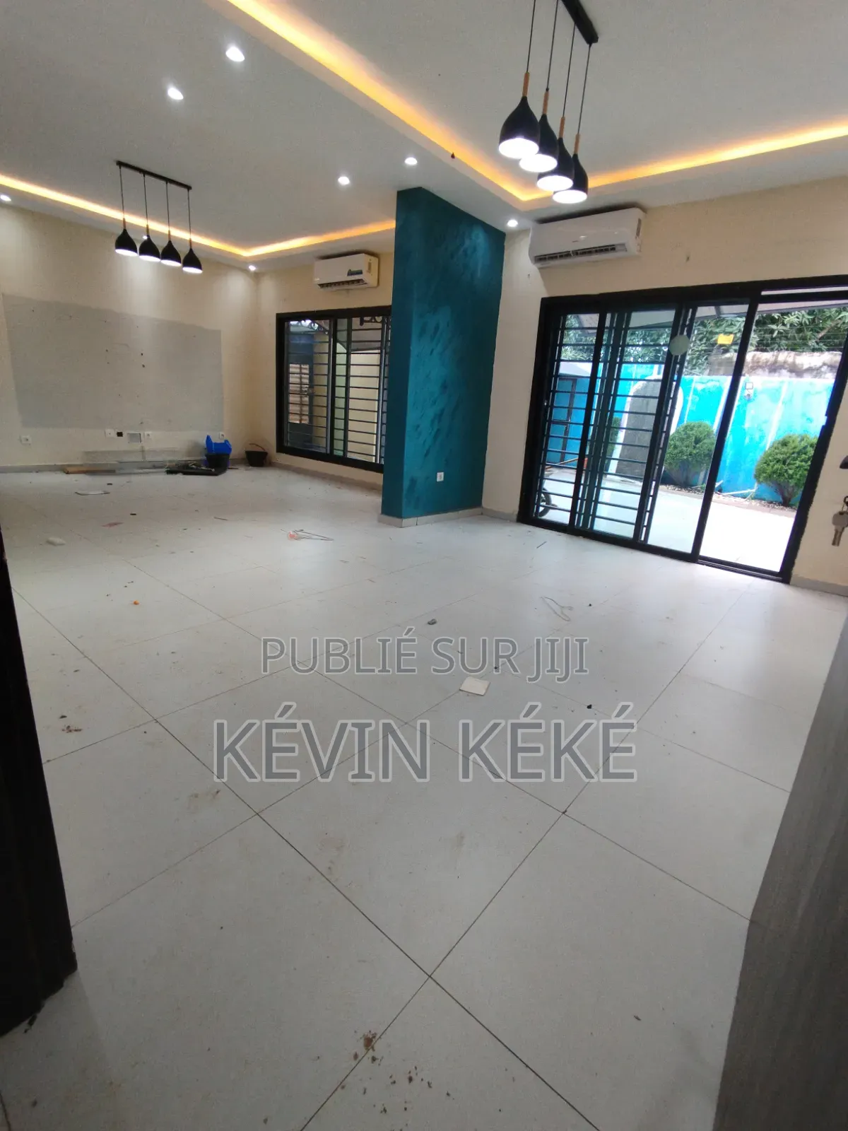 5chbre Duplex dans Grâces Immobilier, Bingerville à Louer