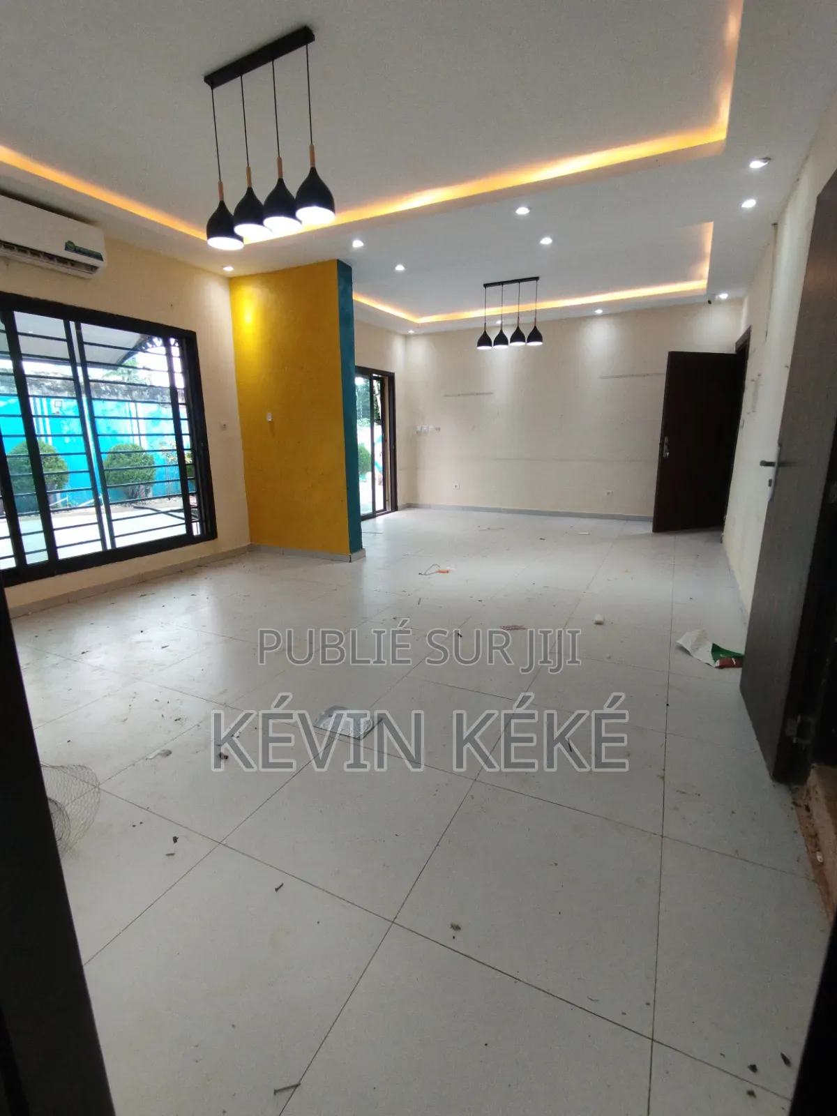 5chbre Duplex dans Grâces Immobilier, Bingerville à Louer