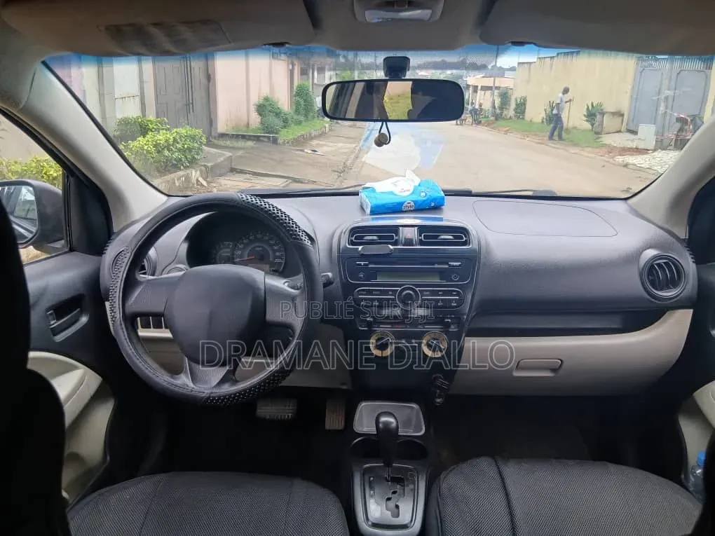 Mitsubishi Mirage 2014 Gris
