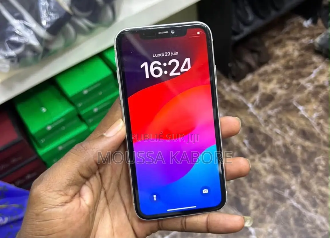Nouveau Apple iPhone XR 64 GB Blanc