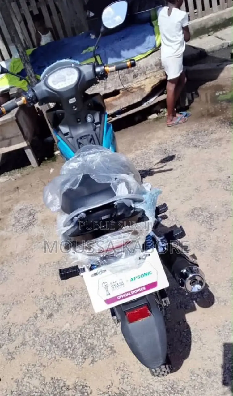 Nouveau KTM RC 125 2025 Bleu