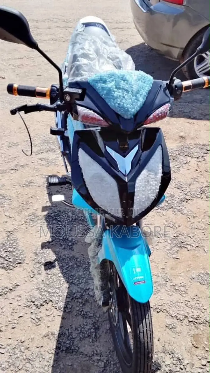 Nouveau KTM RC 125 2025 Bleu