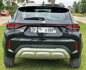 Suzuki Fronx 2024 Noir