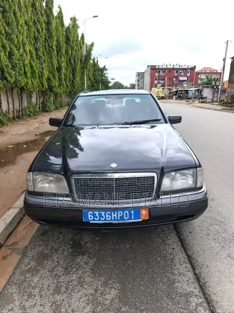Mercedes-Benz M Class 2000 Noir Mat