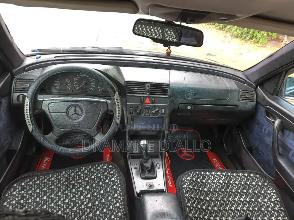 Mercedes-Benz M Class 2000 Noir Mat