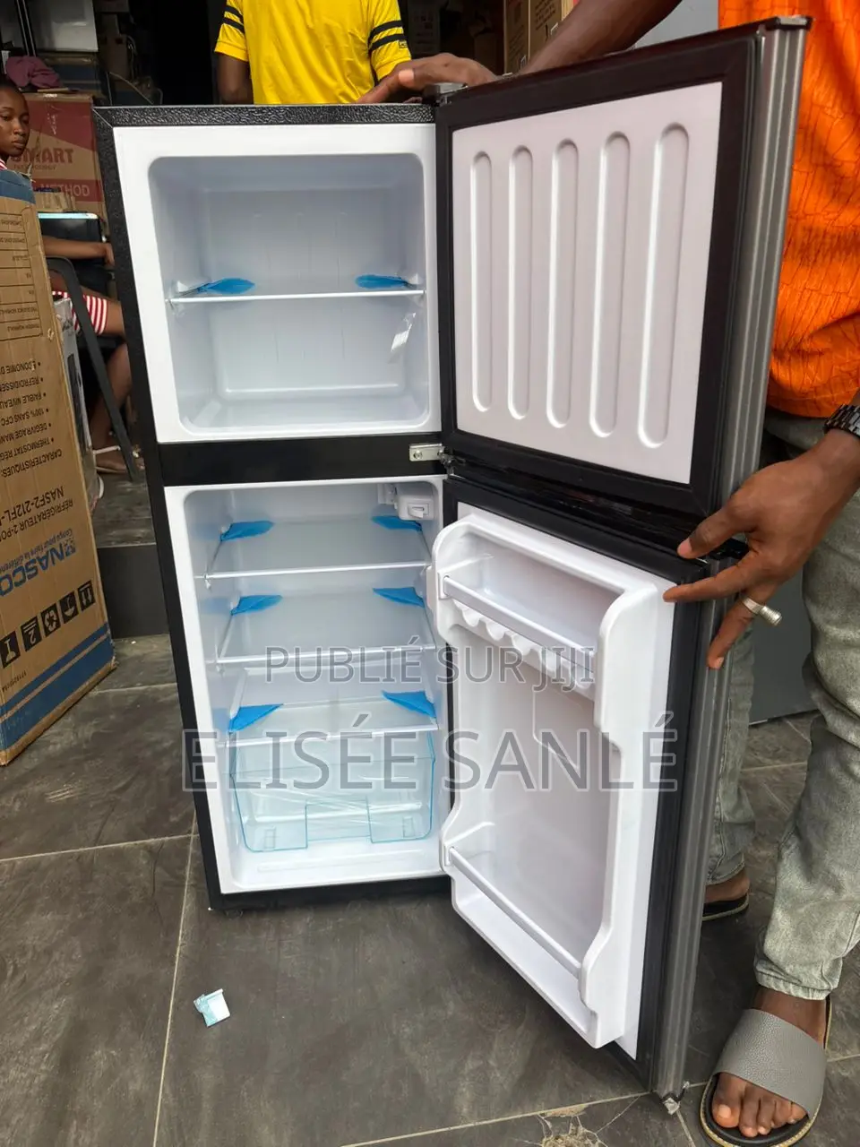 Réfrigérateur Double Portes – 112l