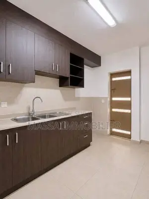 3chbre Appartement dans Massa Immobilier, Deux Plateaux à Louer