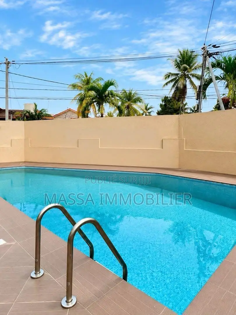 3chbre Appartement dans Massa Immobilier, Deux Plateaux à Louer
