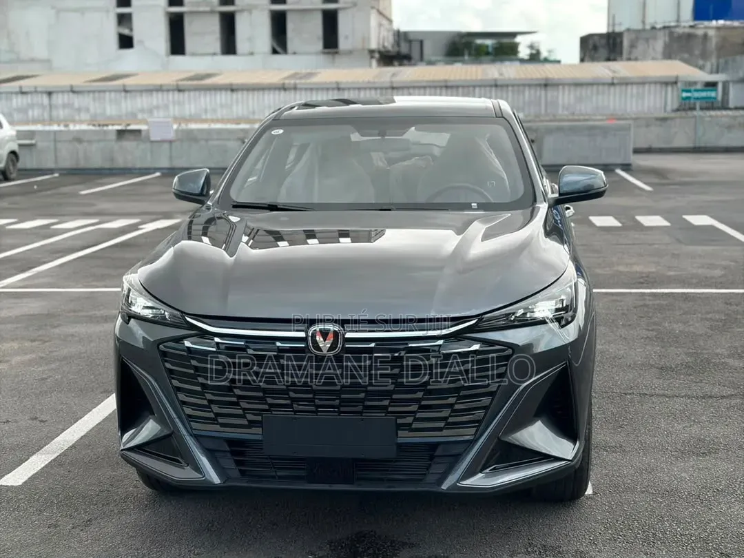 Nouveau Changan X5 Plus 1.5 Blue Core FWD 2025 Gris