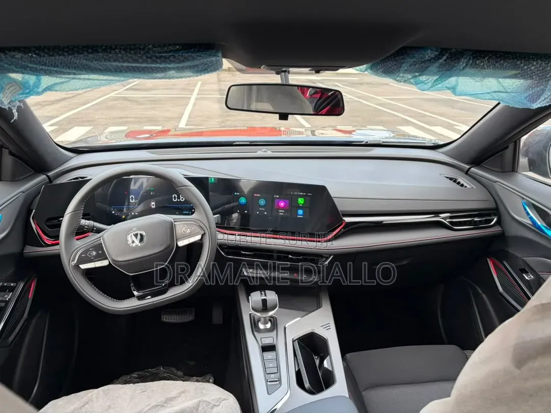 Nouveau Changan X5 Plus 1.5 Blue Core FWD 2025 Gris