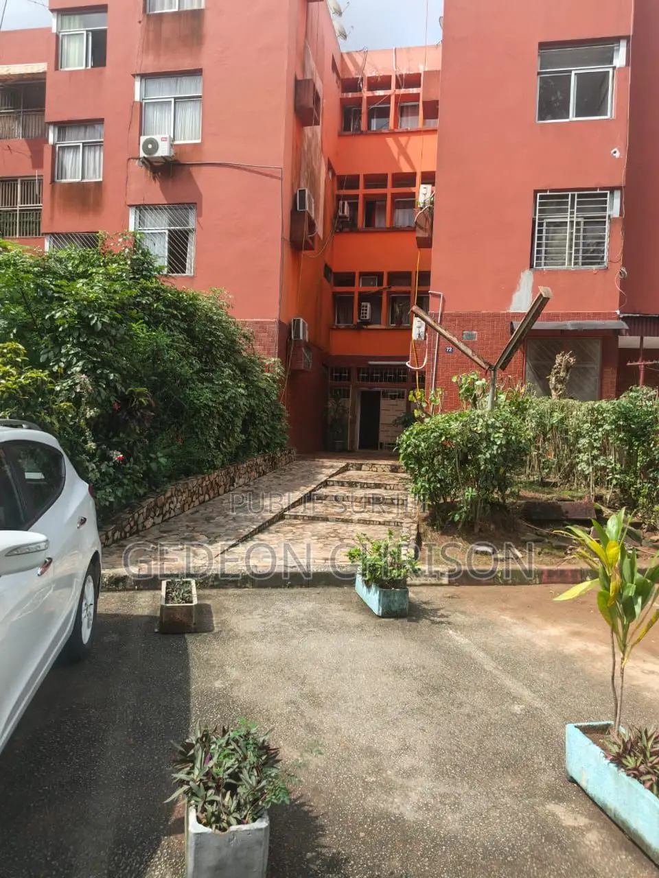 4chbre Appartement dans Cocody à Louer