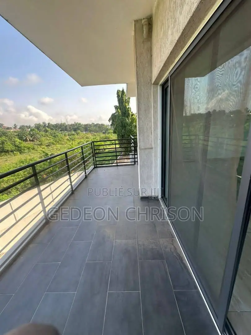 4chbre Appartement dans Cocody à Louer