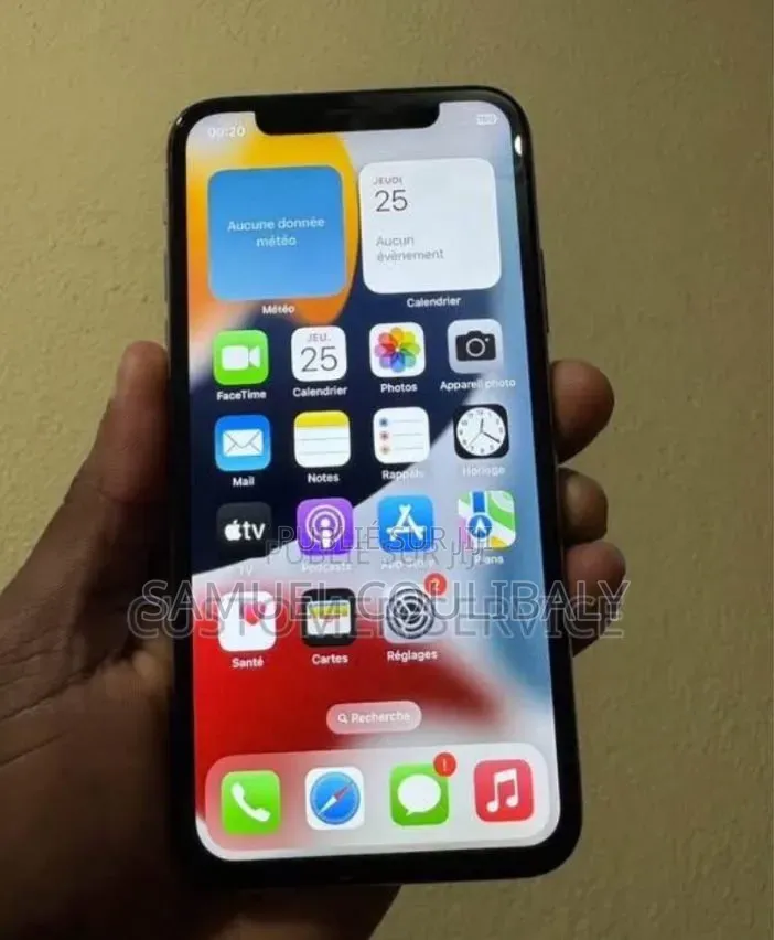Nouveau Apple iPhone X 64 GB Rouge