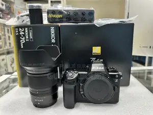Appareil Photo Hybride Nikon Z6 Iii + Z 24-70mm F/4 S