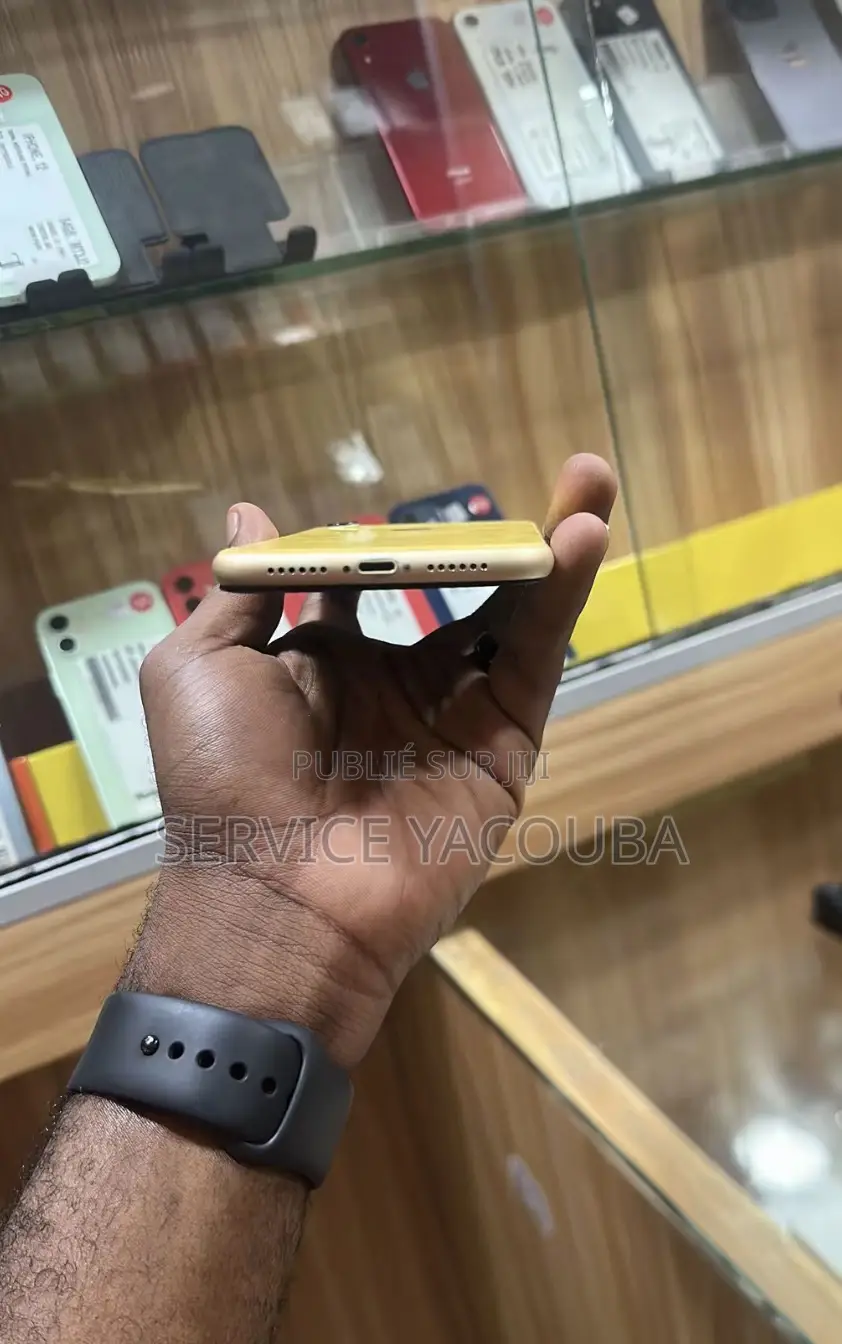 Nouveau Apple iPhone XR 128 GB Jaune