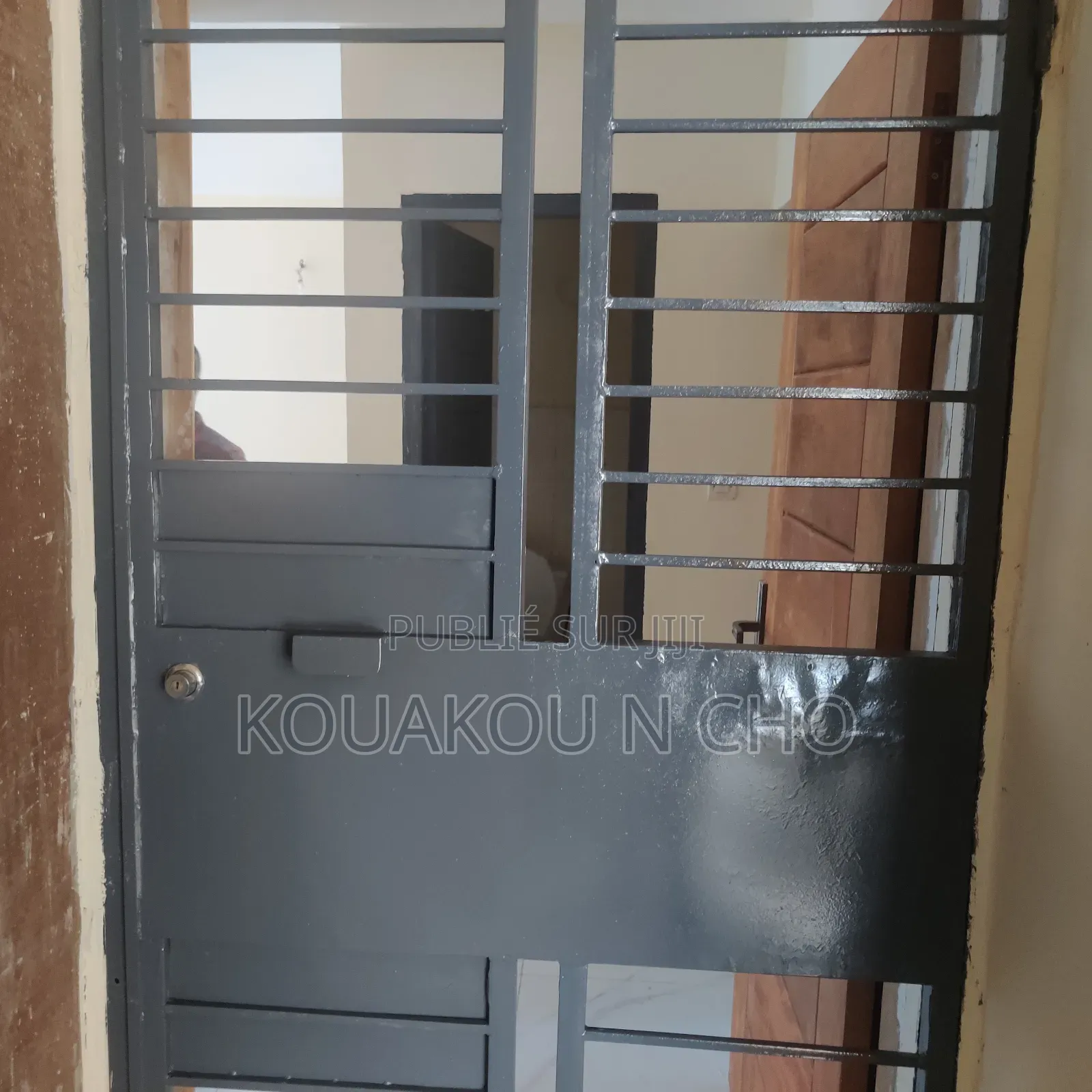 3chbre Appartement dans Prestige, Yopougon à Louer
